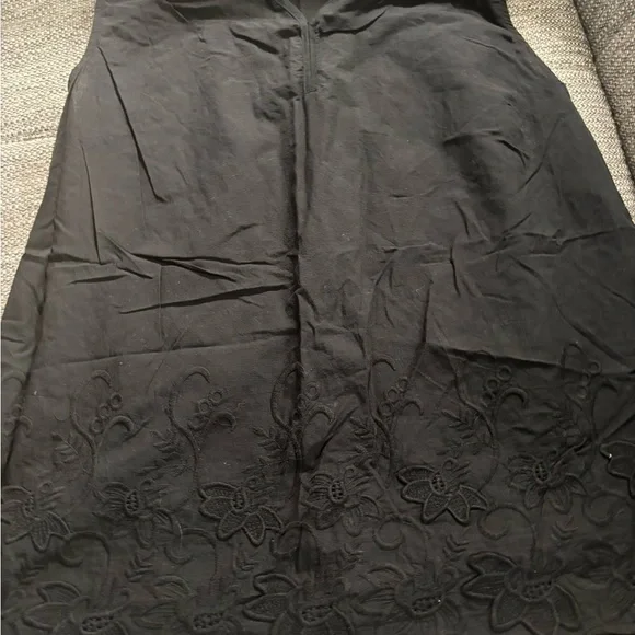 Size small bundle of maternity clothes. - Picture 9 of 13